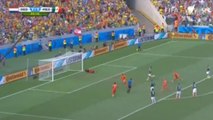 مباراة هولندا والمكسيك في كأس العالم تشهد أول استراحة لشرب الماء 