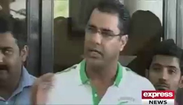 Waqar Younis think that Pakistan needs right mix of players for World Cup 2015
