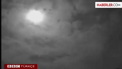 Meteor, Alevler İçinde Kaldı