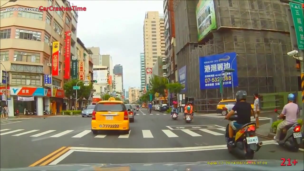 Car Crashes Time 22