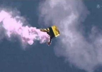 Parachuter Recovers in Simulated Emergency