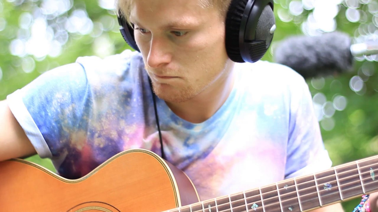 Alex Davies dry up those eyes promo music video