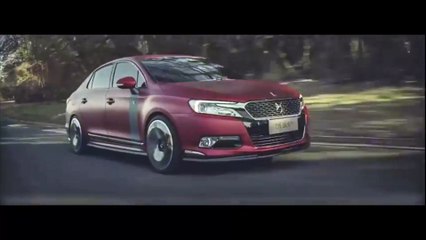 Le concept DS 5LS R gambade dans les rues de Paris