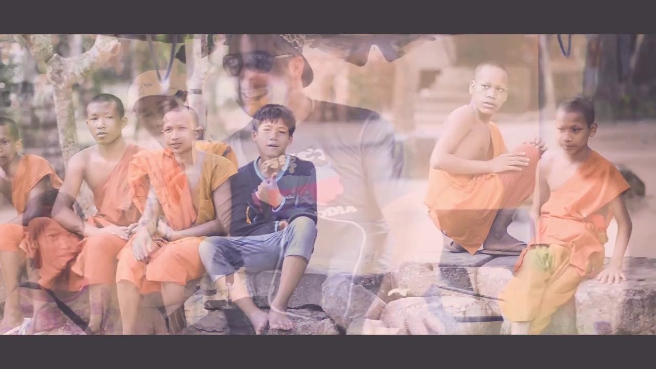 A l' Arash Crew - Dancing in Cambodia