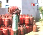 LPG price hiked by Rs.16.50