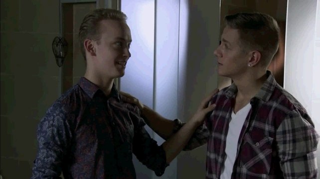 Joni & Jere ei saa olla rauhassa edes suihkussa!