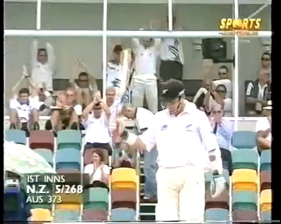 Craig McMillan GREAT SIX vs Shane Warne 1997-98