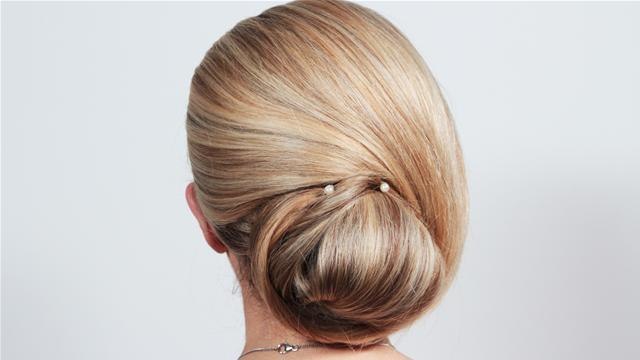 Easy Side Bun Wedding Hair