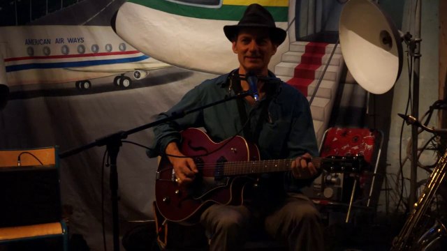 Concert de Rob Armus le 29 juin 2014 à Paris (chanson 14 sur 18)