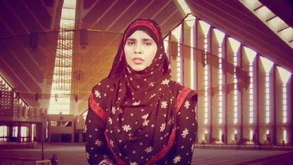 Erum Usman Performs 'Warafana Laka Zikrak' – Must-See Exclusive 🎶