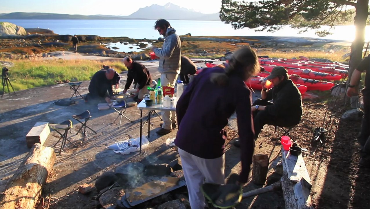 Kayak à travers les fjords de Norvège
