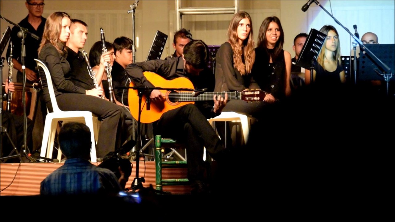 Alvaro Diaz Vino amargo