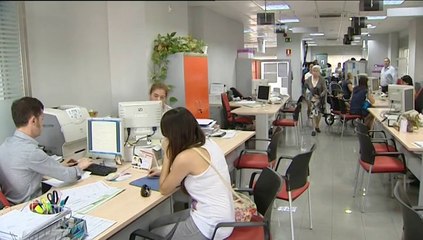 El paro baja en 122.684 personas, hasta los 4.449.701 parados