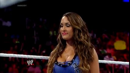 The Funkadactyls Vs Nikki Bella And Alicia Fox