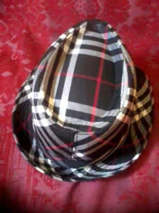 THE DARKNESs OF THE HAT!!!!???