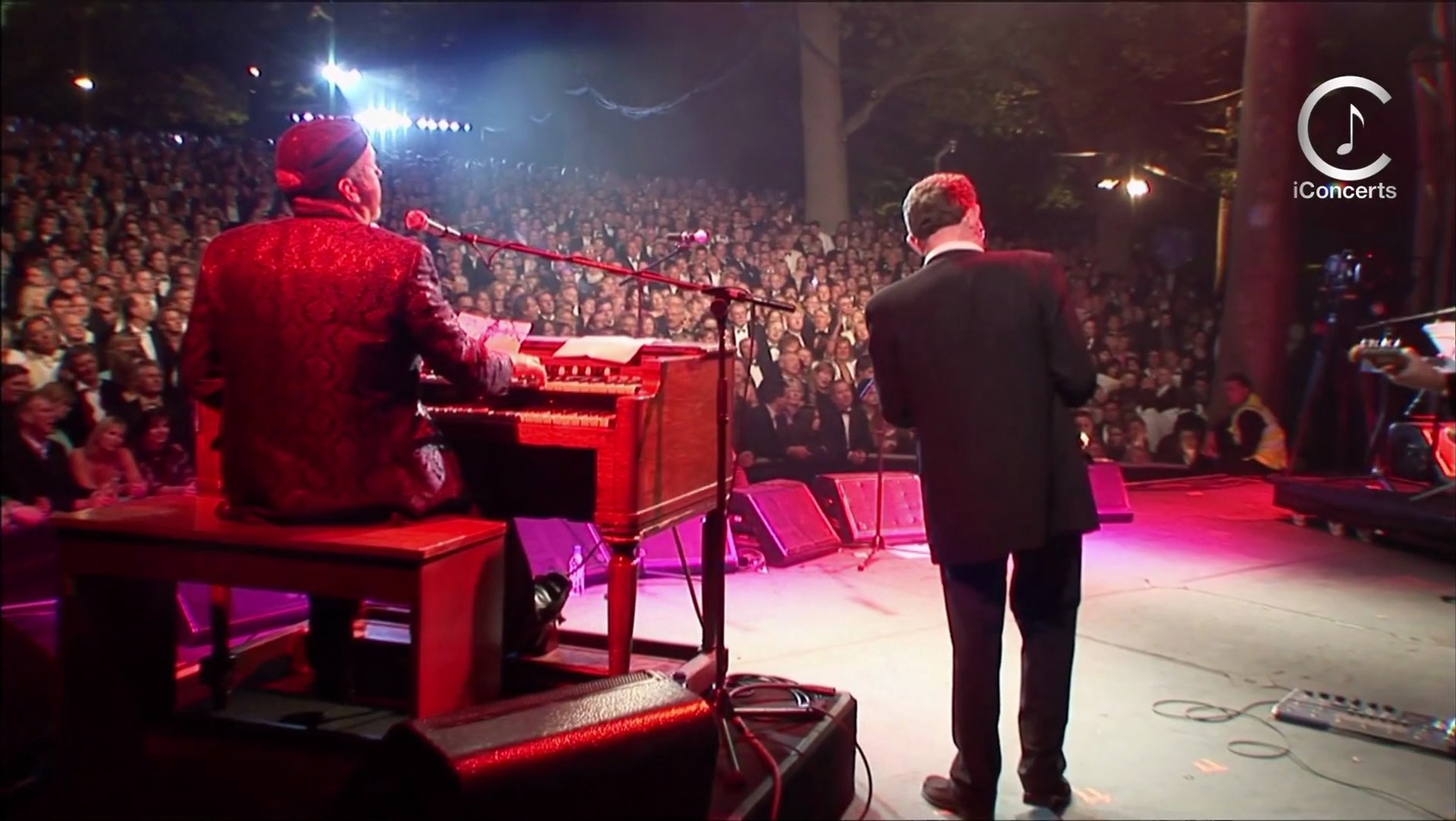 Gary Brooker - A Whiter Shade Of Pale (Official live) - Vidéo 