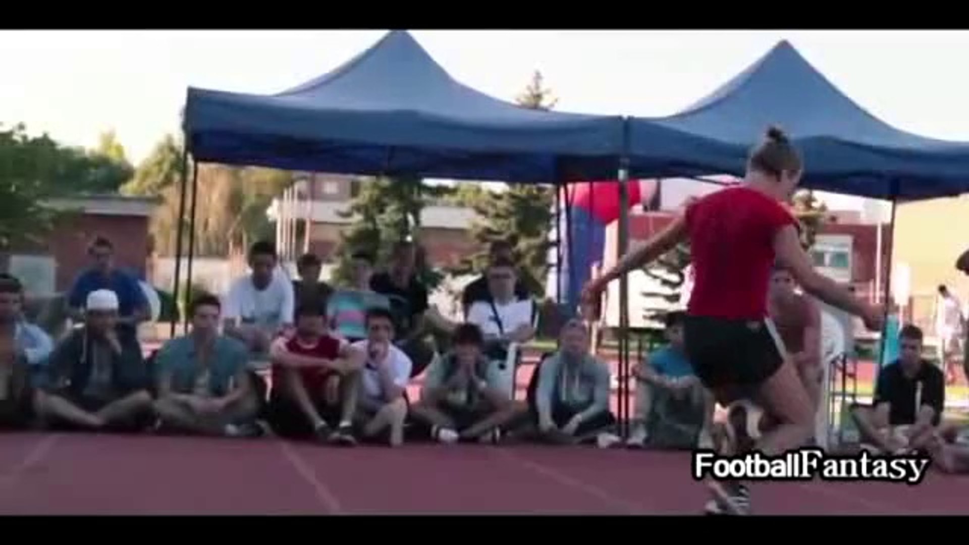 Female Football ► Freestyle Football Skills!