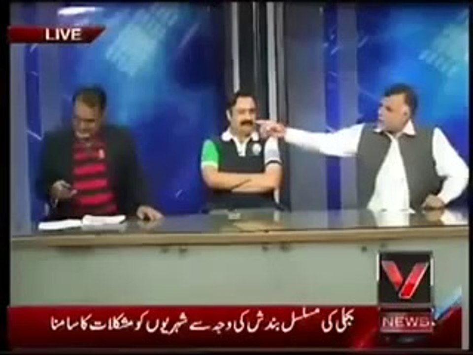 Real Fight Between Ibrahim Mughal and Mian Marghoob of PMLN in Live Show