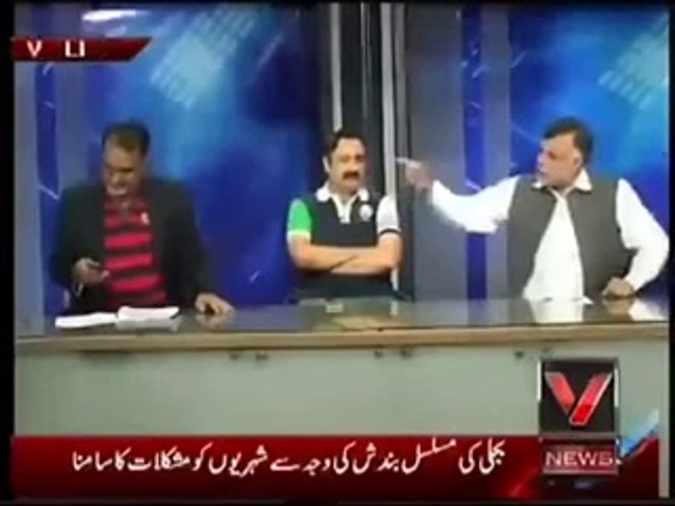 Real Fight Between Ibrahim Mughal and Mian Marghoob of PMLN in Live Show