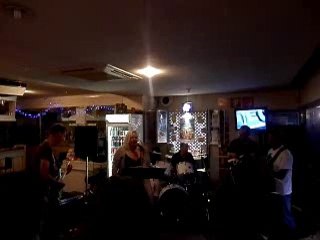 Don't play that song for me -2014 - bar le mistral - St Mandrier