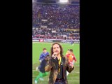 Massimo Ferrari canta allo stadio olimpico di Roma