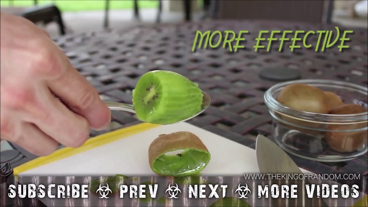 Kiviyi Daha Önce Böyle Soymak Hiç Aklınıza Gelmemişti.. İşte 3 Saniyelik Pratik Kivi Soyma Yöntemi!