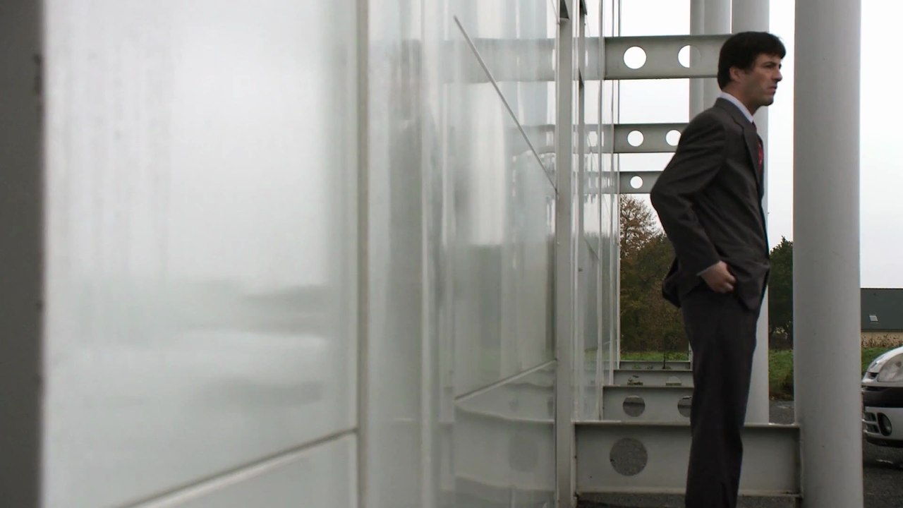 Bande-annonce : J'demande pas la lune, juste quelques étoiles - VF