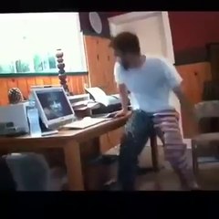 funny video that frightens a man,girls don't watch