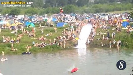 Motorsiklet İle Su Kayağı Heycanını Arttırmak