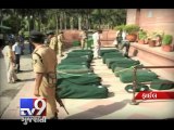 FM Arun Jaitley participate in the ‘Halwa Ceremony’ marking the beginning of printing of Budget 2014-15 - Tv9 Gujarati