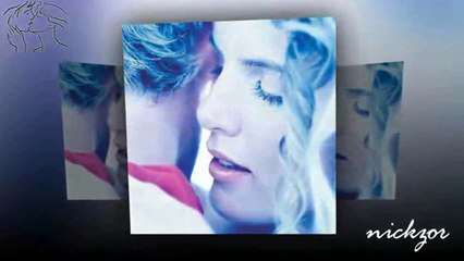 Ebru Gündeş - Yaşamak Bu Değil