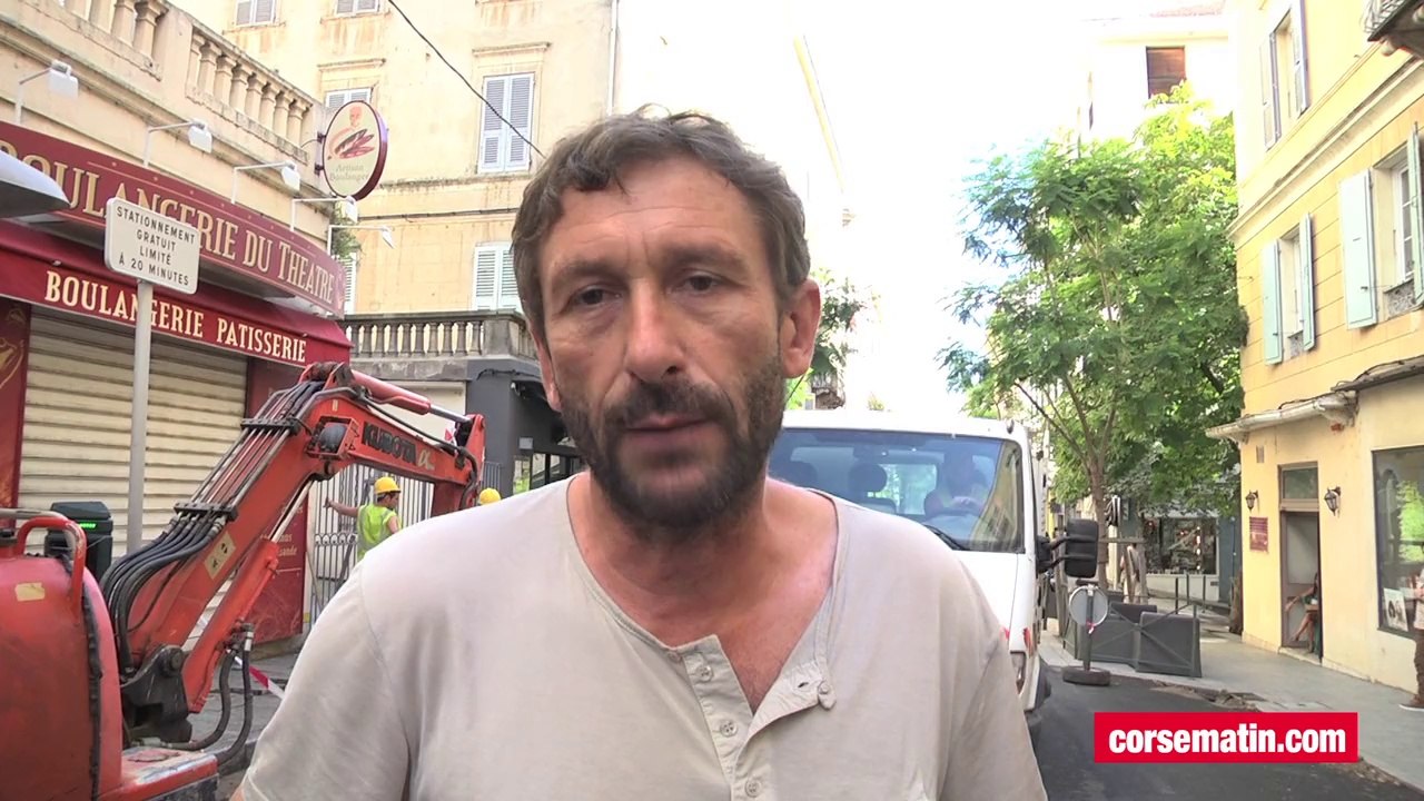Une canalisation d'eau casse rue César Campinchi à Bastia