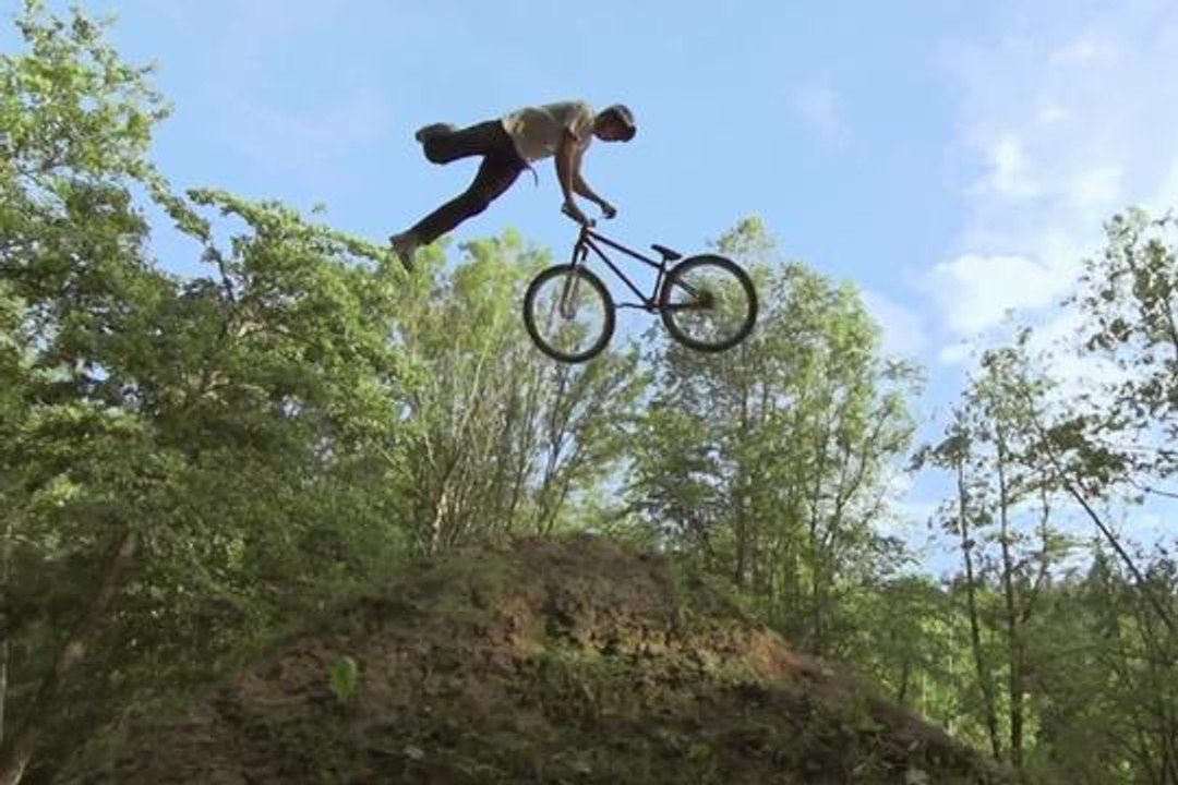Red Bull presents Wild Ride - BMX & MTB Dirt