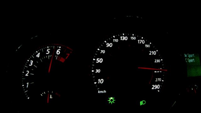 New Megane RS 275 Trophy, acceleration 0-252 kmh [HD].mp4