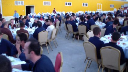 Şimşek Bisküvi'den İftar Yemeği