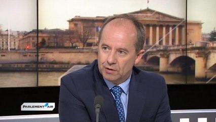 Réforme territoriale : "Si nous n'avons pas la contribution du Sénat, nous nous en passerons" (Jean-Jacques Urvoas)