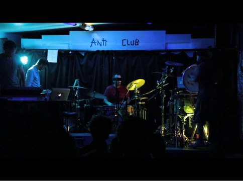 The Barfly Drummers - Live au CIRQUE ELECTRIQUE / Minute!