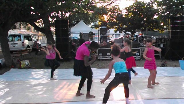 Danse Enfants aux Nuits Couleurs 1