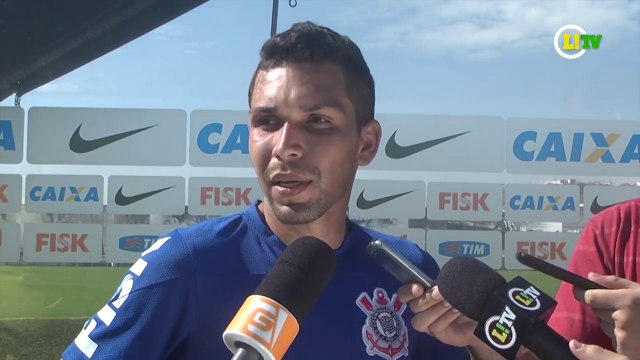 Petros aconselha Romero e ajuda novo companheiro