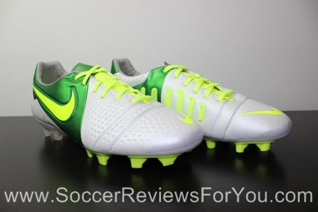 Nike CTR360 Maestri III WHITE/VOLT/GREEN - UNBOXING