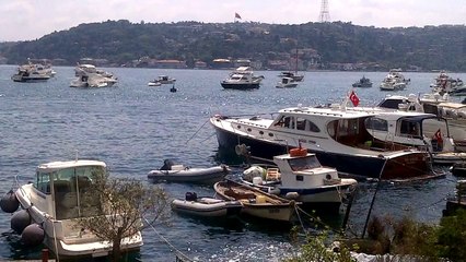 BEBEK SAHİL DE YALI DAİRESİ