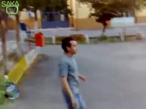 Burdan Bir Adam Geçtimi