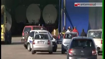 TG 03.07.14 Mistero sull'identità del cadavere rinvenuto nel porto. Magistrato dispone autopsia