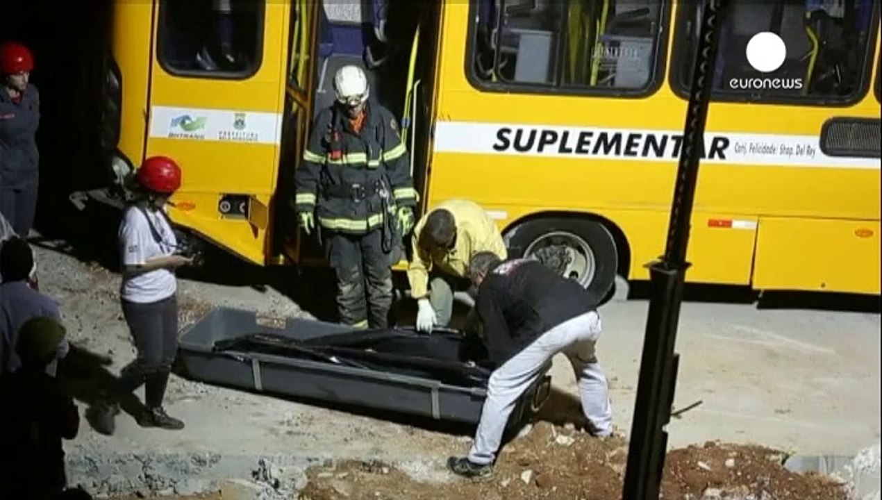 Brésil : deux morts dans l'effondrement d'une bretelle d'autoroute