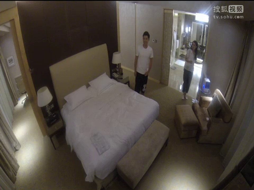 《真爱在囧途片花》陈赫卧房被装摄像头 敏感机位挑战真人秀尺度[超清版]
