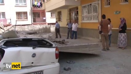 İstinat Duvarı Araçların Üstüne Çöktü