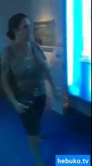 köpekbalığı kadının aklını aldı! - ahahahaha :D