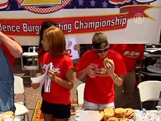 Как съесть 26 гамбургеров за 10 минут?