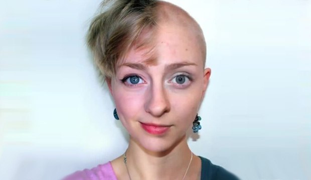 Fille se prend en selfie tous les jours pendant 6,5 ans (vostfr)