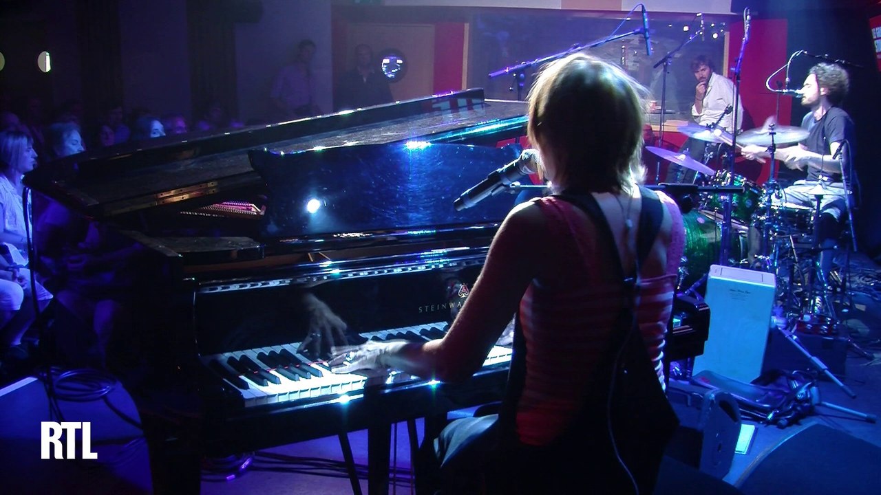Cats On Trees - Love you like a love song en Live dans le Grand Studio RTL
